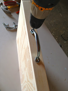 attaching handle to side