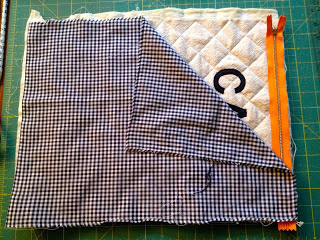 how to make a quilted zipper pouch