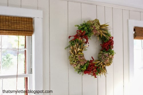 diy family room wreath