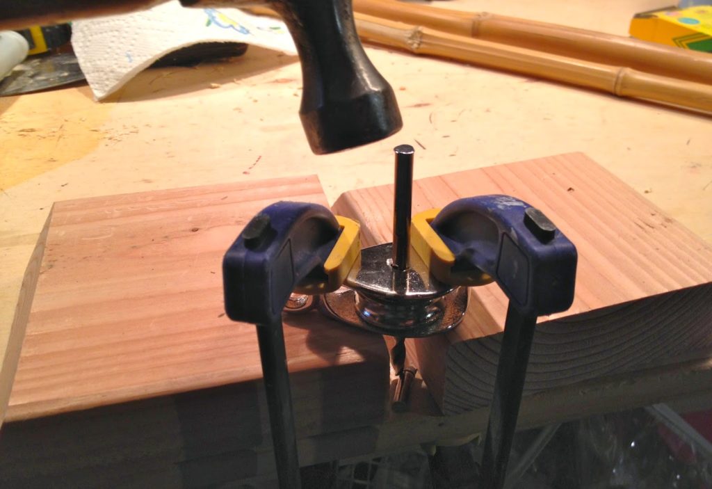 disassembling metal pulley