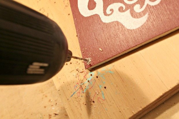 how to stencil on wood