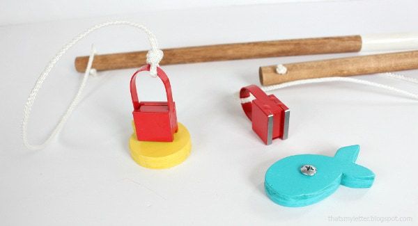 diy wood fishing game magnet detail