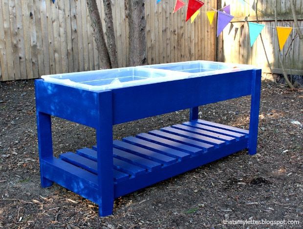 kids sand and water table