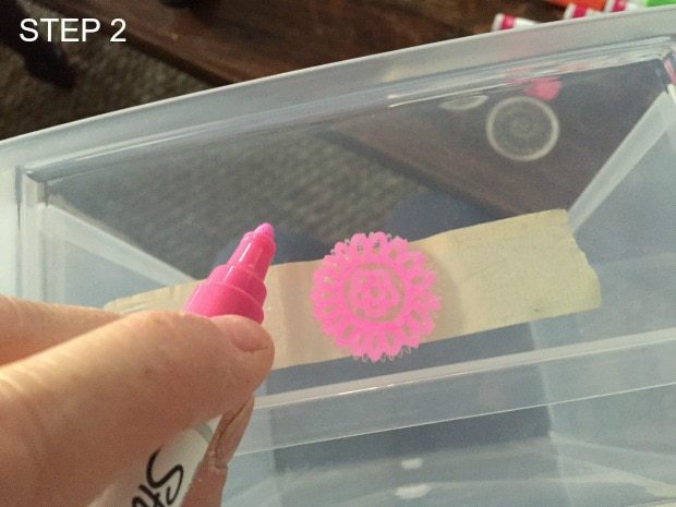 how to paint designs onto plastic bins using Sharpie paint markers