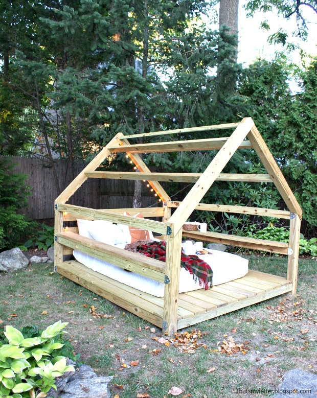 diy outdoor cabana lounge structure
