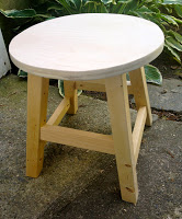 diy round wood stool