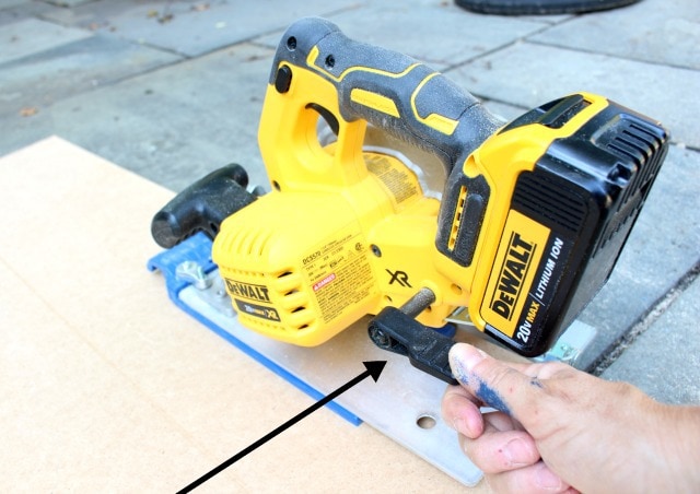 dewalt cordless circular saw depth gauge