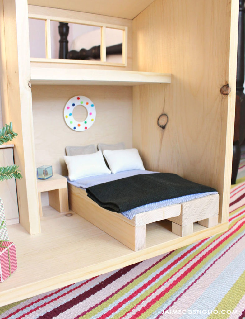DIY Tiny House Convertible Furniture Jaime Costiglio