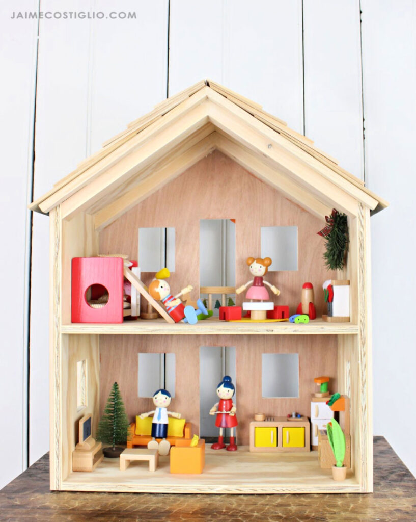 DIY Dollhouse - Jaime Costiglio