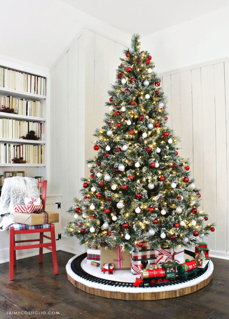 Train Christmas Tree Skirt 