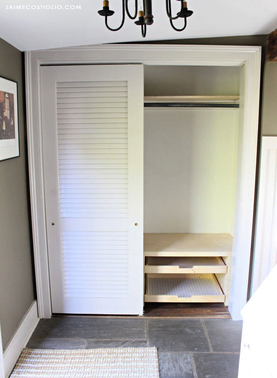 foyer closet interior