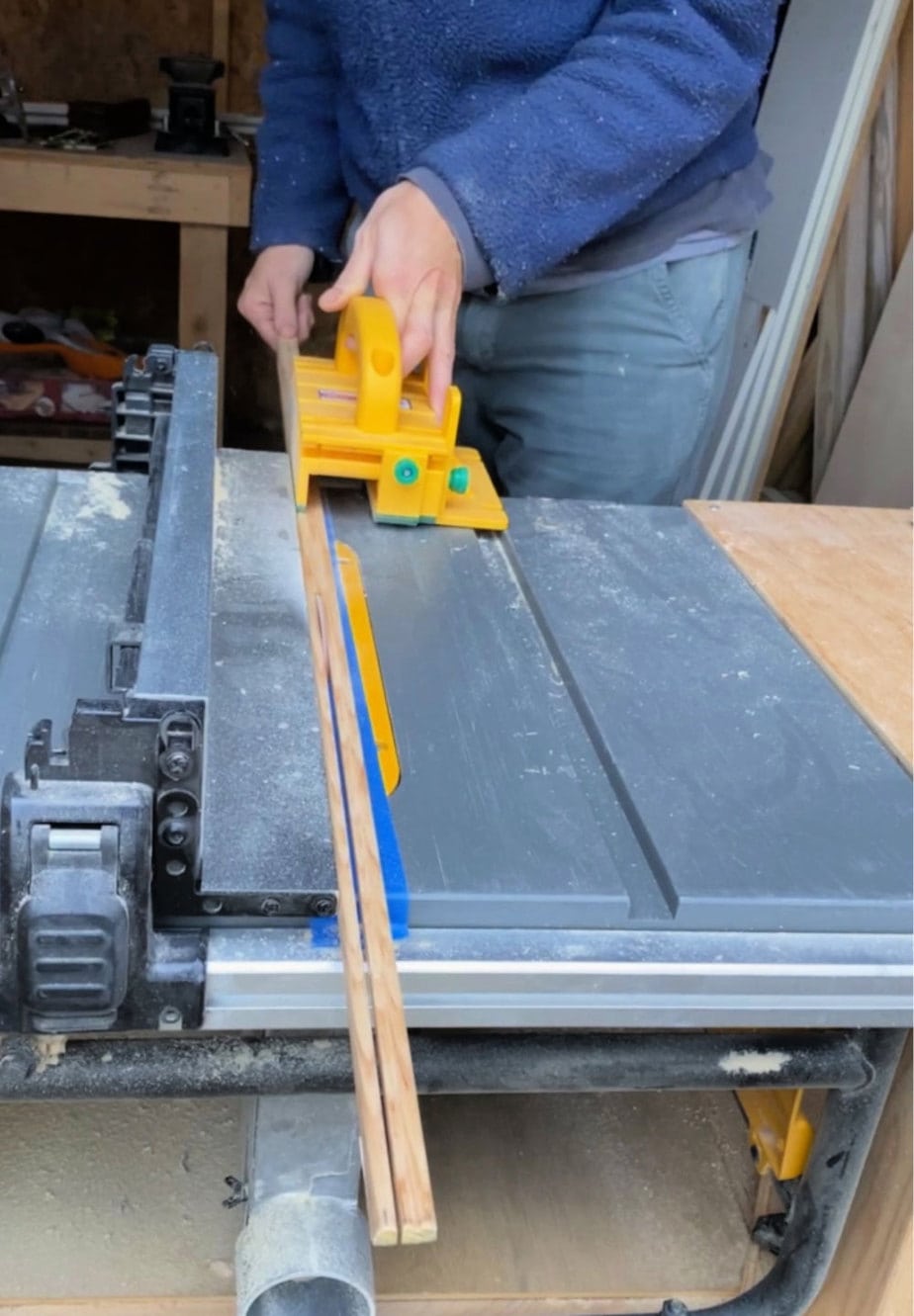 ripping screen moulding on table saw