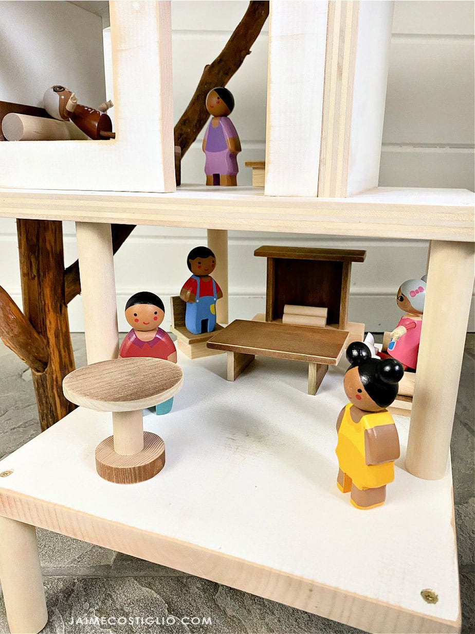 treehouse doll furniture