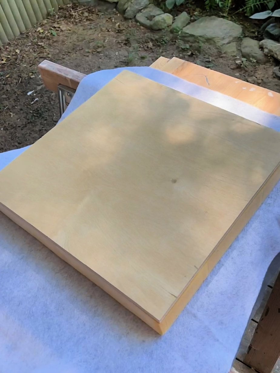 upholstered lid layers